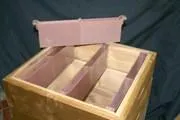 Кормушка внутриульевая из пищевого полипропилена, 1,8 л